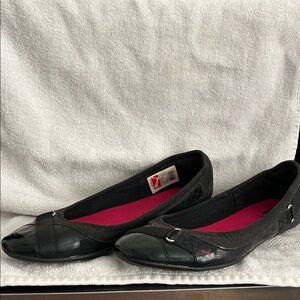Puma Women's Black and Pink Loafers